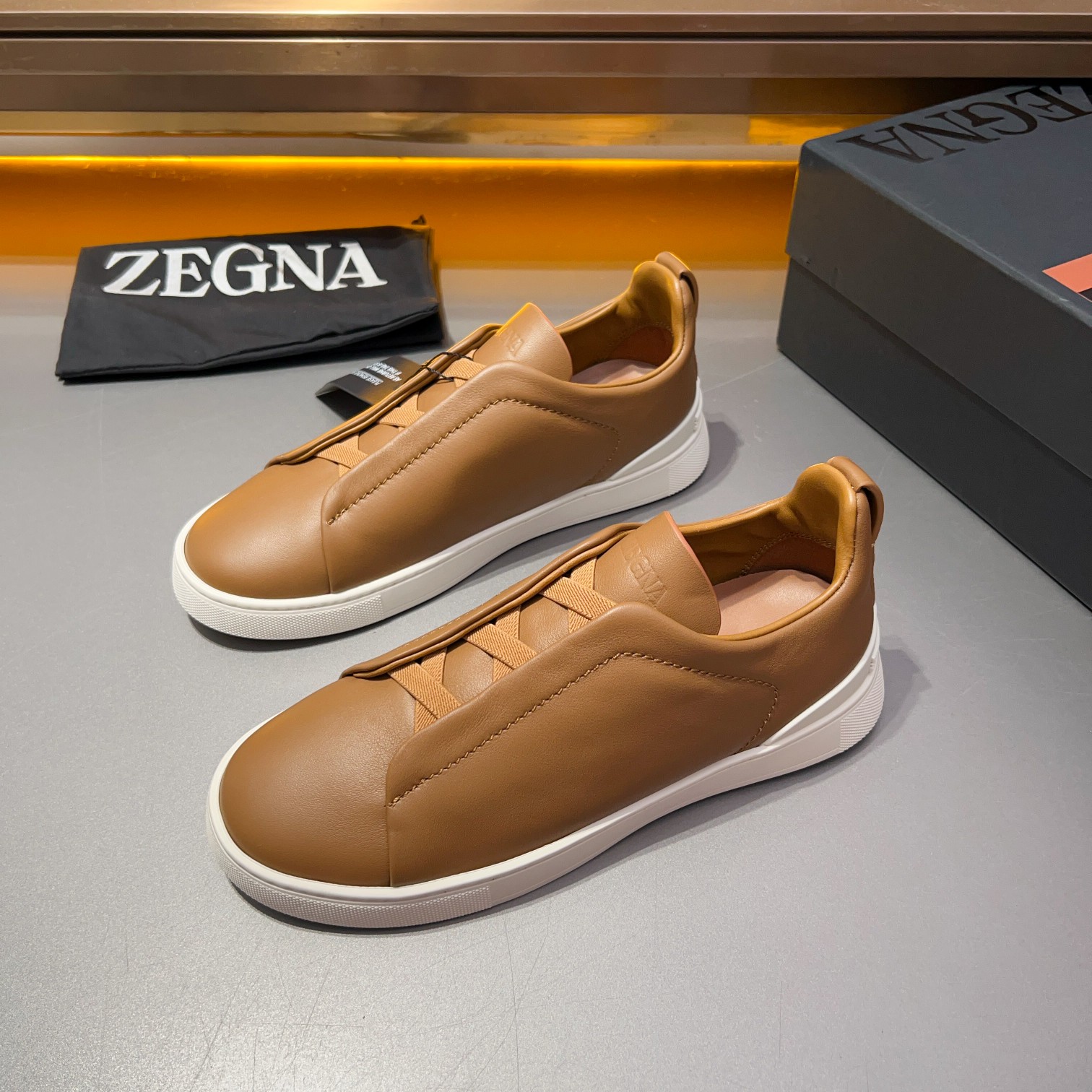 370Ermenegildo Zegna Ermenegildo Zegna Piel lisa Zapatillas bajas TIZIANOLas zapatillas bajas Tizian