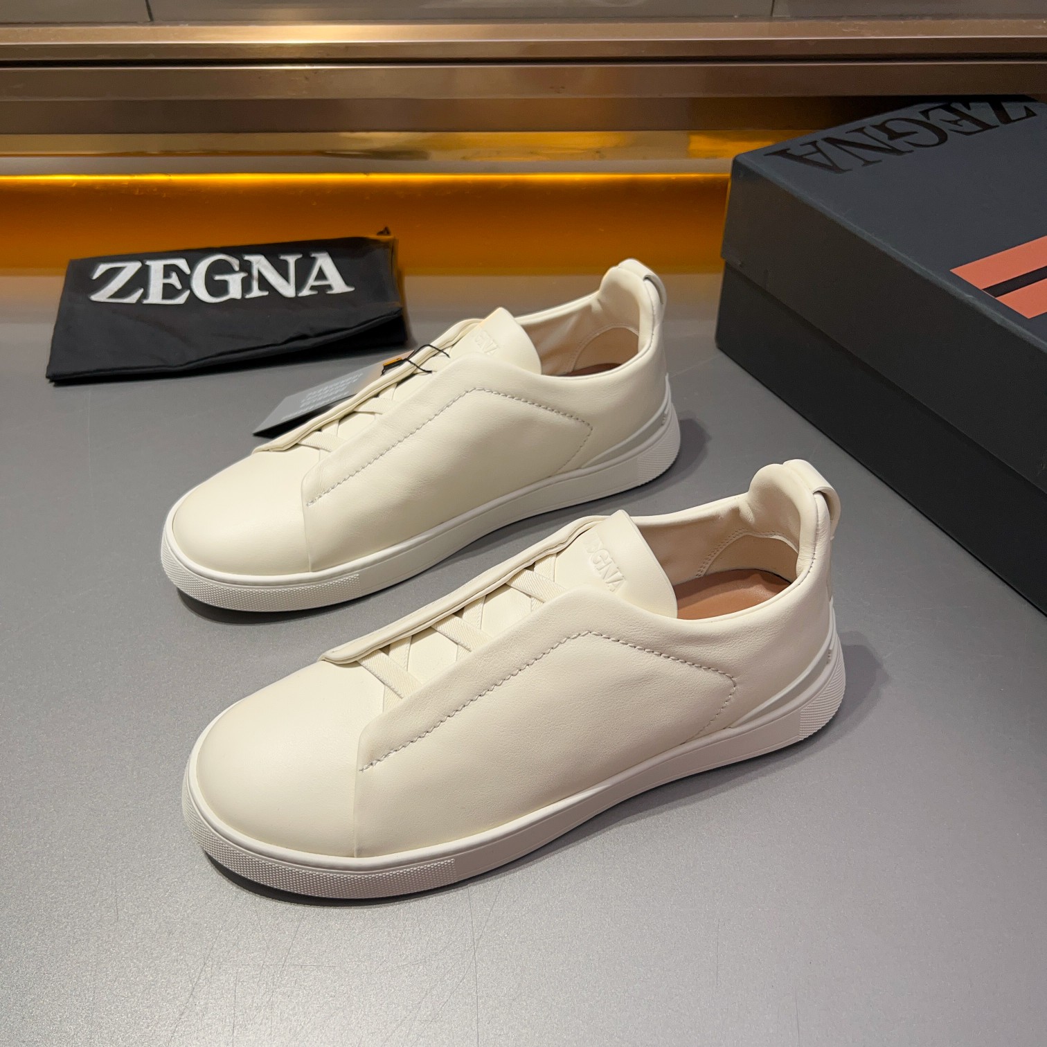 370Ermenegildo Zegna Ermenegildo Zegna Piel lisa Zapatillas bajas TIZIANOLas zapatillas bajas Tizian