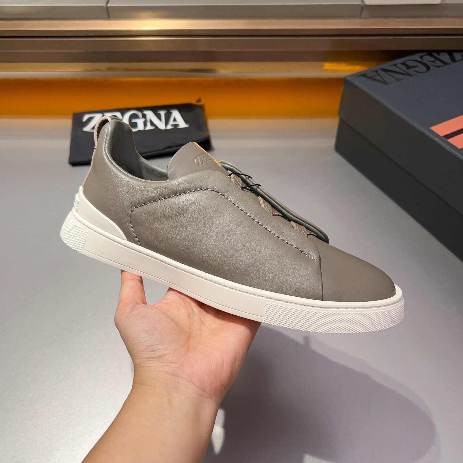 370Ermenegildo Zegna Ermenegildo Zegna Piel lisa Zapatillas bajas TIZIANOLas zapatillas bajas Tizian