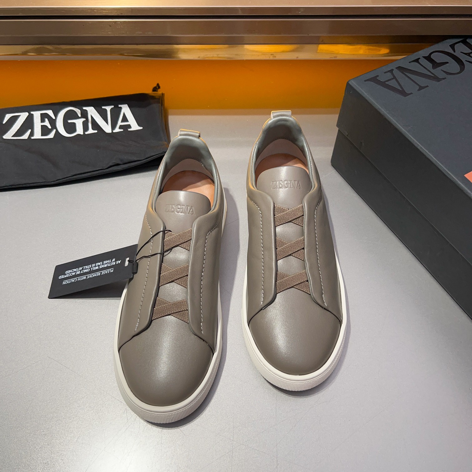 370Ermenegildo Zegna Ermenegildo Zegna Piel lisa Zapatillas bajas TIZIANOLas zapatillas bajas Tizian