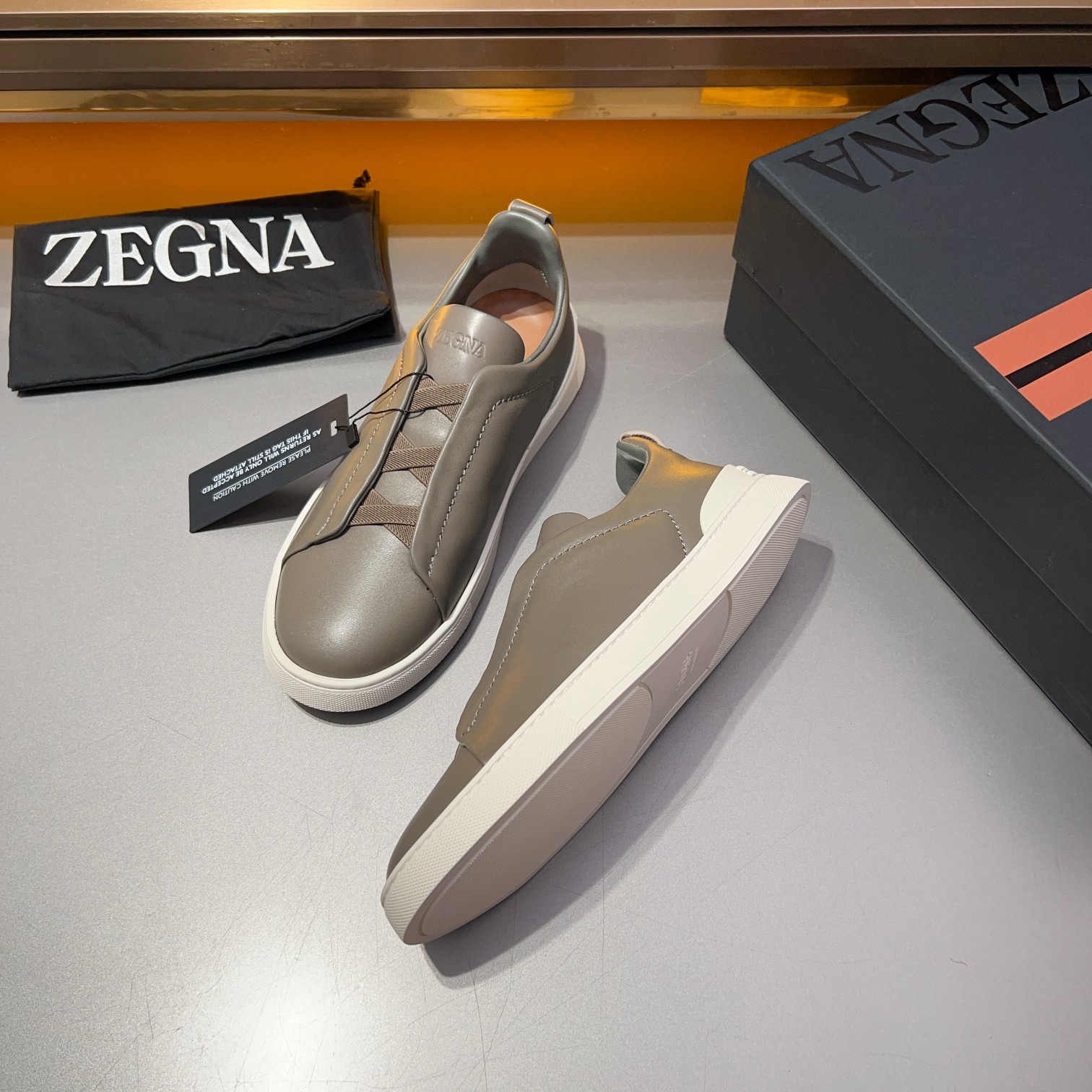 370Ermenegildo Zegna Ermenegildo Zegna Piel lisa Zapatillas bajas TIZIANOLas zapatillas bajas Tizian