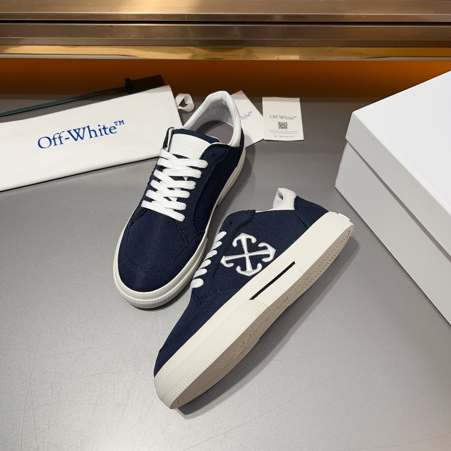 Off-White nuevas zapatillas deportivas con cordones y bloques de color, parte superior de piel de te