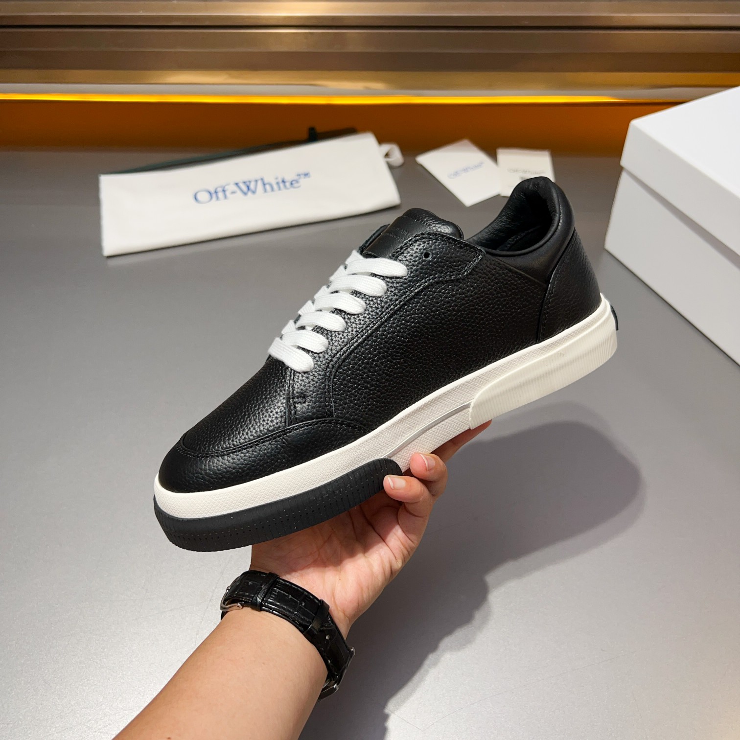Off-White nuevas zapatillas deportivas con cordones y bloques de color, parte superior de piel de te