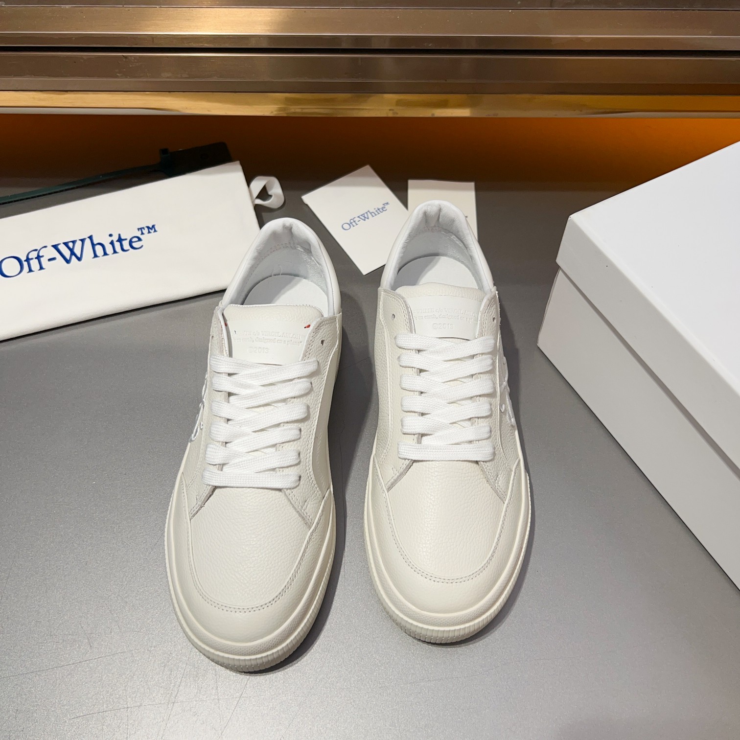 Off-White nuevas zapatillas deportivas con cordones y bloques de color, parte superior de piel de te