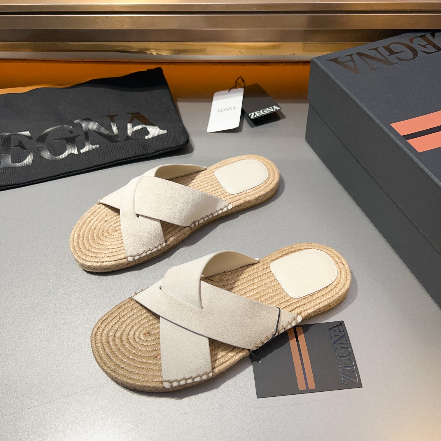 ErmenegildoZegna Zegna Zegna zapatillas 2024 Wu Lei estrella con los mismos modelos ‼ primavera y ve