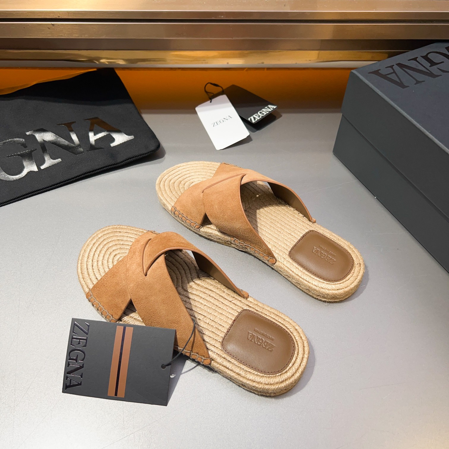 ErmenegildoZegna Zegna Zegna zapatillas 2024 Wu Lei estrella con los mismos modelos ‼ primavera y ve