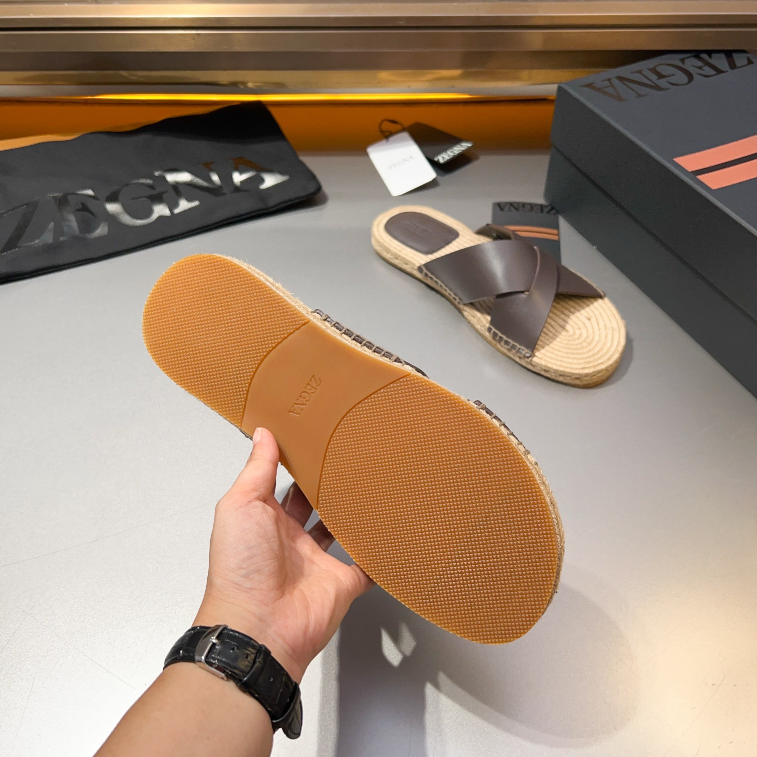 ErmenegildoZegna Zegna Zegna zapatillas 2024 Wu Lei estrella con los mismos modelos ‼ primavera y ve