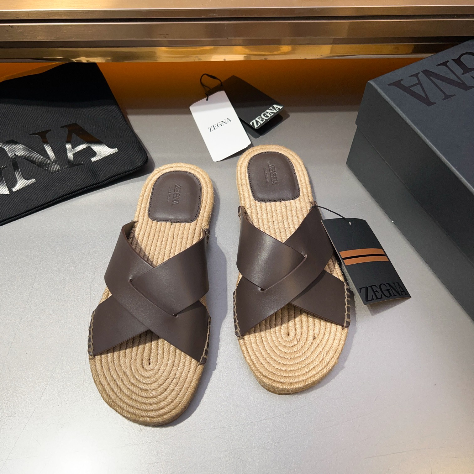 ErmenegildoZegna Zegna Zegna zapatillas 2024 Wu Lei estrella con los mismos modelos ‼ primavera y ve