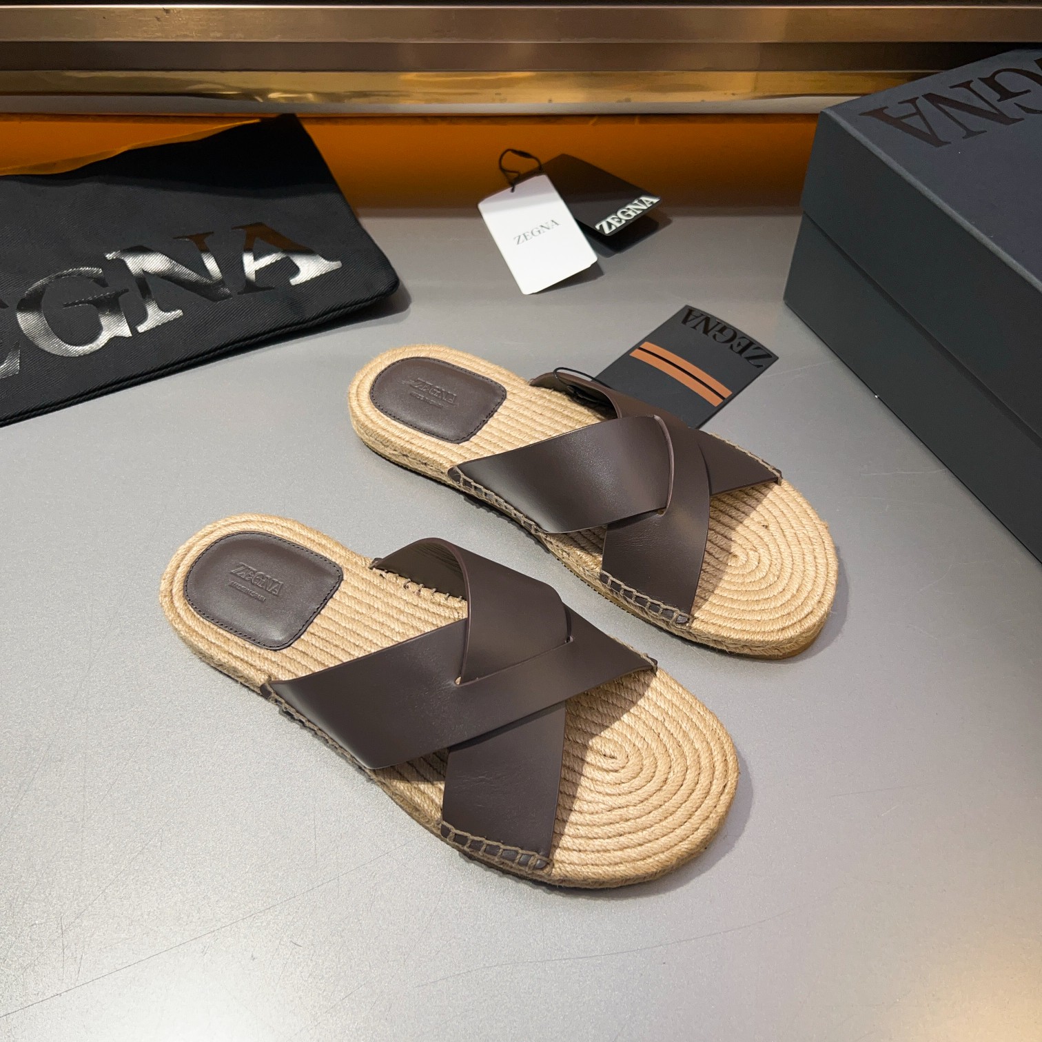ErmenegildoZegna Zegna Zegna zapatillas 2024 Wu Lei estrella con los mismos modelos ‼ primavera y ve