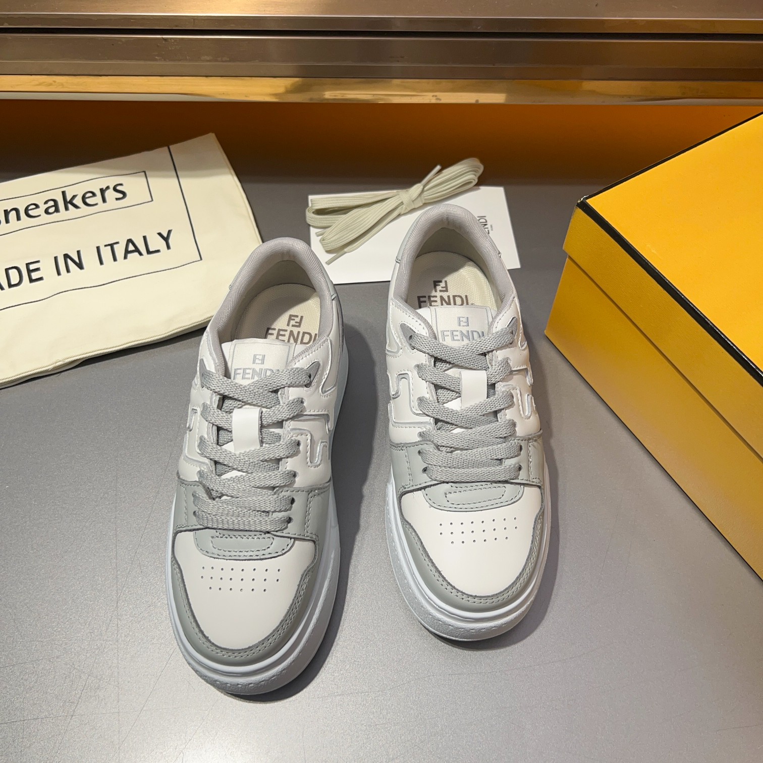 Fendi Match - Thick Bottom Shoes; Biscuit Shoes; Sneakers; Basketball Shoes......fendi match zapatil