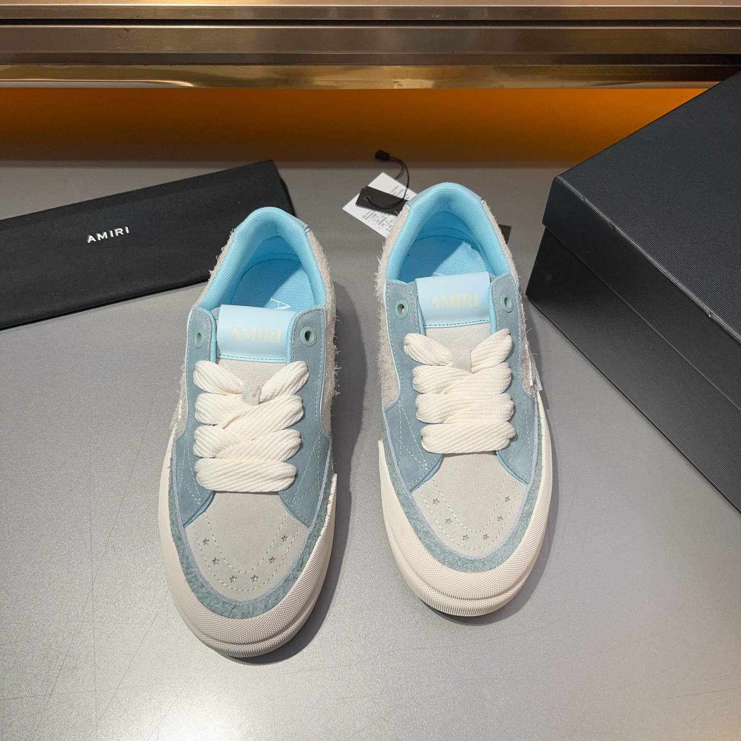 2Amiri zapatos de hueso nuevo color a juego zapatos deportivos casuales de bajo tablero, modelos de 