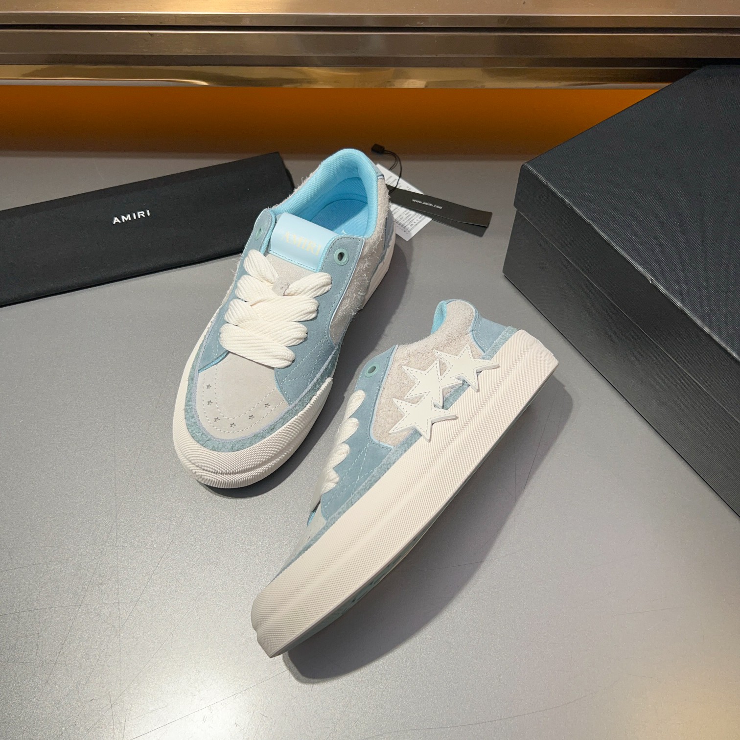 2Amiri zapatos de hueso nuevo color a juego zapatos deportivos casuales de bajo tablero, modelos de 