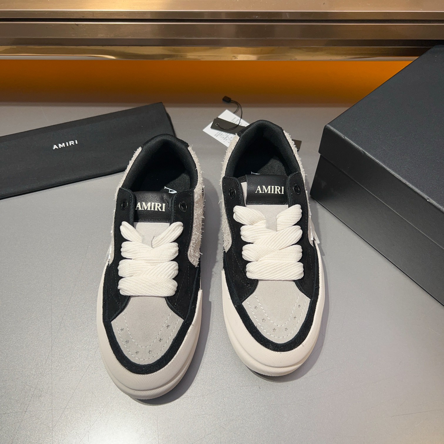 2Amiri zapatos de hueso nuevo color a juego zapatos deportivos casuales de bajo tablero, modelos de 