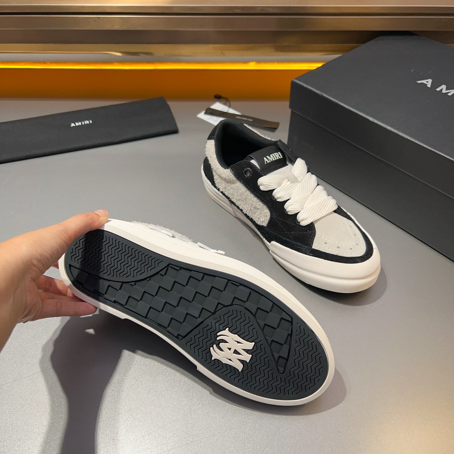 2Amiri zapatos de hueso nuevo color a juego zapatos deportivos casuales de bajo tablero, modelos de 