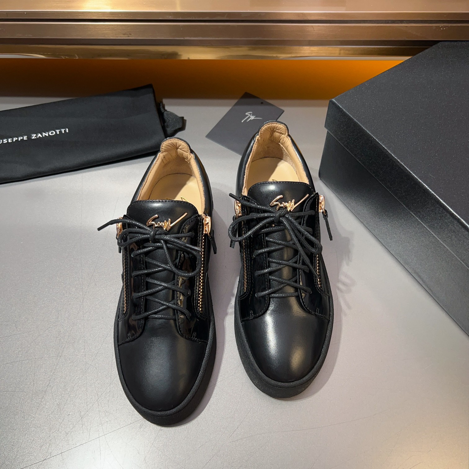 GZ Zapatillas de hombre Talon Print Eagle ClawEl estilo 'Talon' se ha rediseñado con 'Bandana' para 