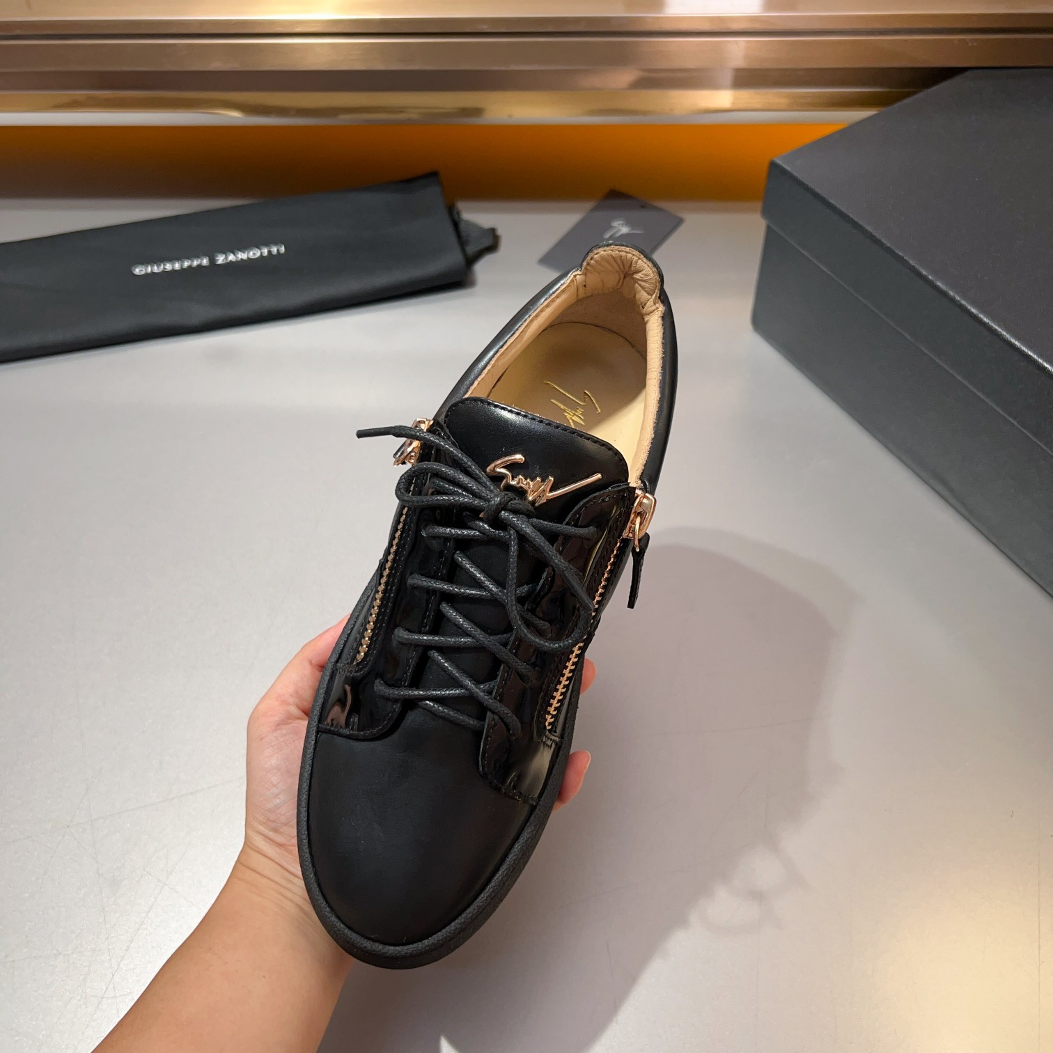 GZ Zapatillas de hombre Talon Print Eagle ClawEl estilo 'Talon' se ha rediseñado con 'Bandana' para 