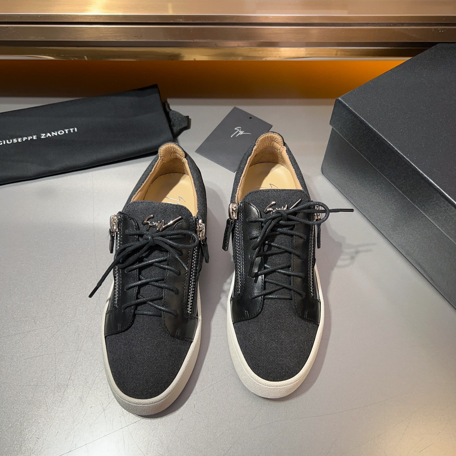 GZ Zapatillas de hombre Talon Print Eagle ClawEl estilo 'Talon' se ha rediseñado con 'Bandana' para 