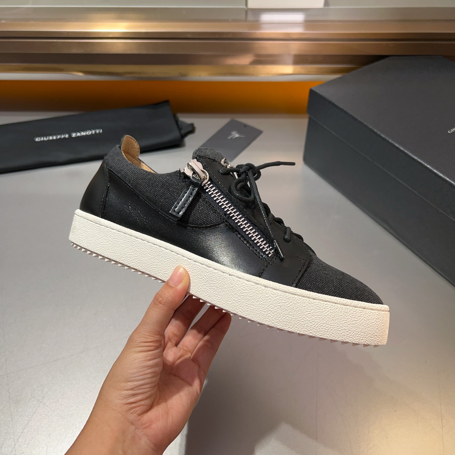 GZ Zapatillas de hombre Talon Print Eagle ClawEl estilo 'Talon' se ha rediseñado con 'Bandana' para 
