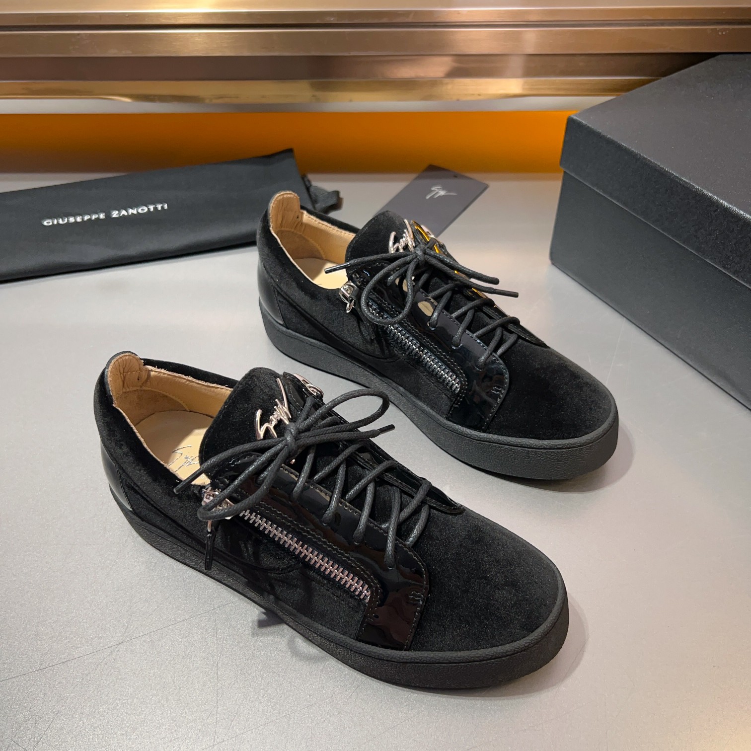 GZ Zapatillas de hombre Talon Print Eagle ClawEl estilo 'Talon' se ha rediseñado con 'Bandana' para 