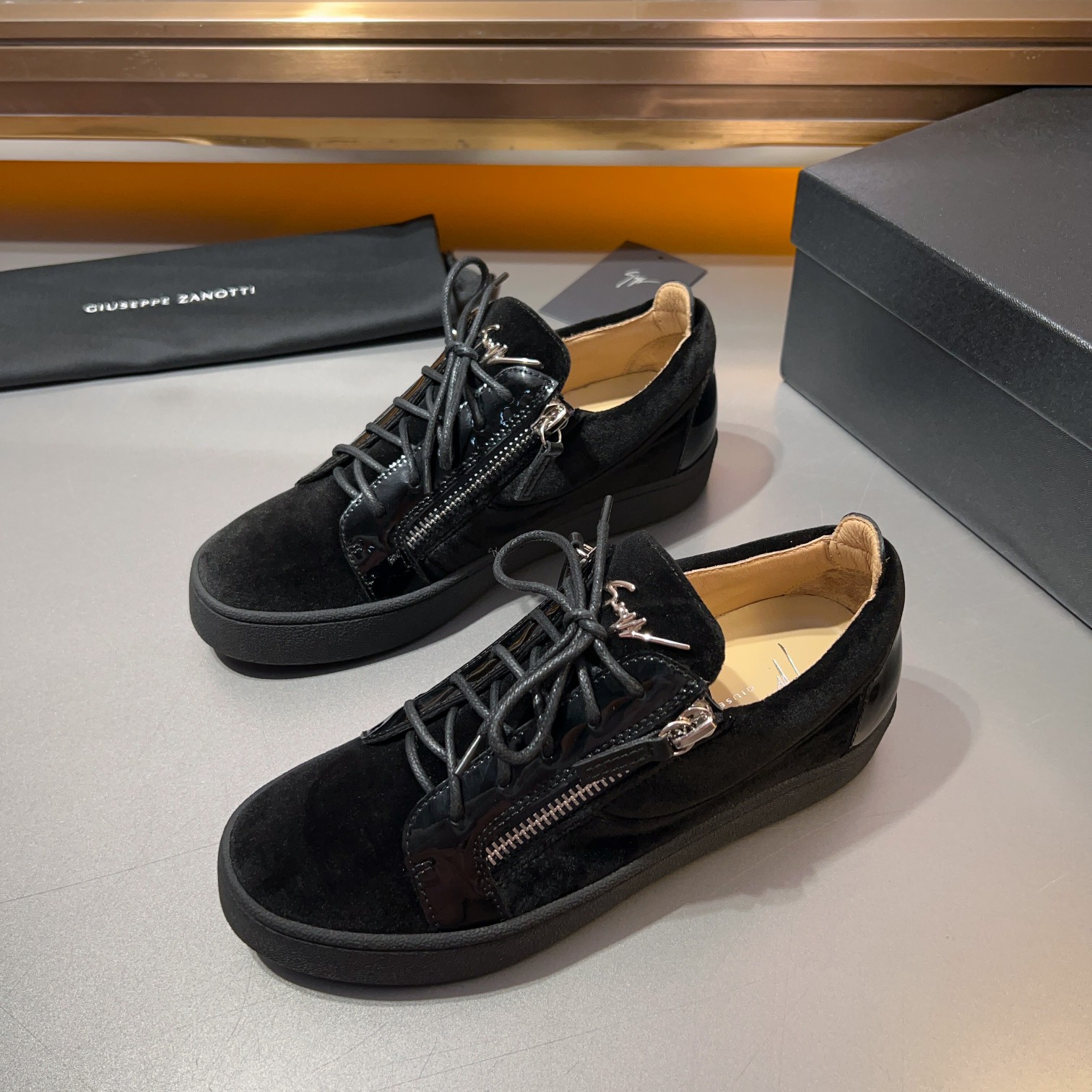 GZ Zapatillas de hombre Talon Print Eagle ClawEl estilo 'Talon' se ha rediseñado con 'Bandana' para 