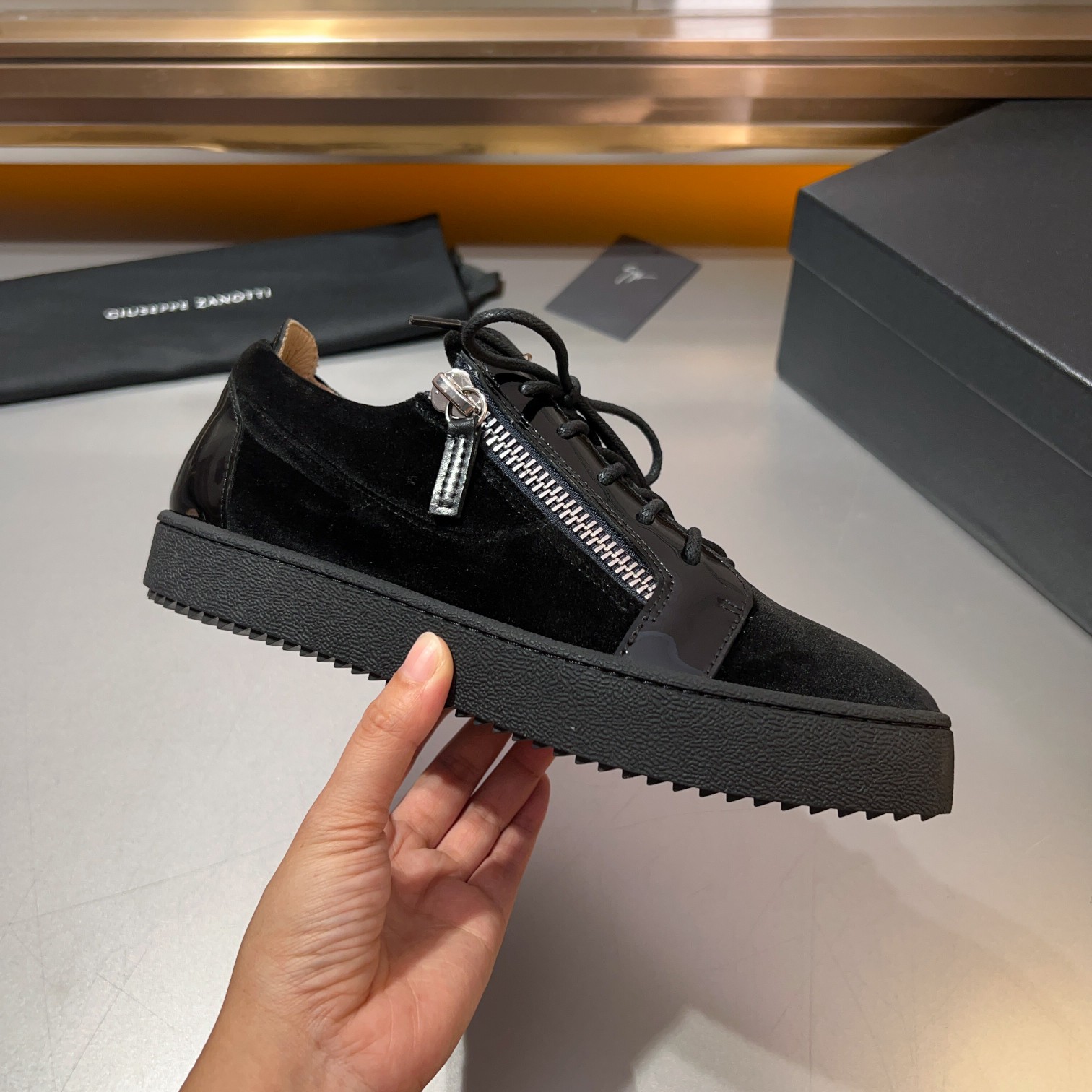 GZ Zapatillas de hombre Talon Print Eagle ClawEl estilo 'Talon' se ha rediseñado con 'Bandana' para 