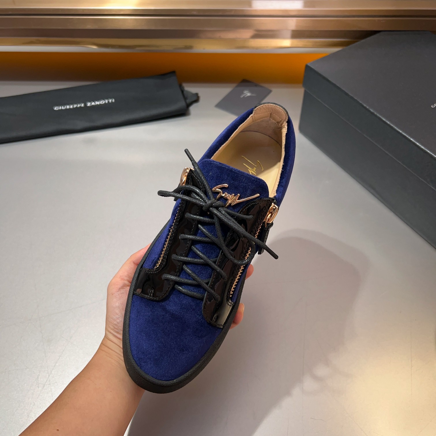 GZ Zapatillas de hombre Talon Print Eagle ClawEl estilo 'Talon' se ha rediseñado con 'Bandana' para 