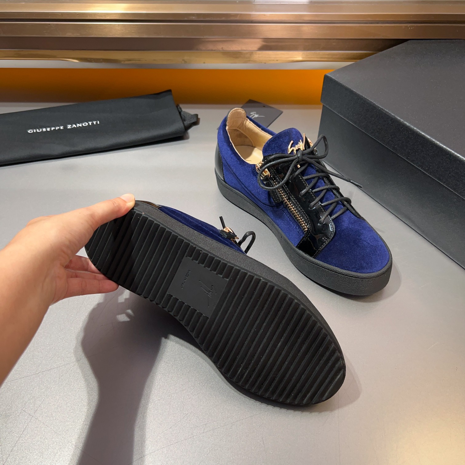 GZ Zapatillas de hombre Talon Print Eagle ClawEl estilo 'Talon' se ha rediseñado con 'Bandana' para 