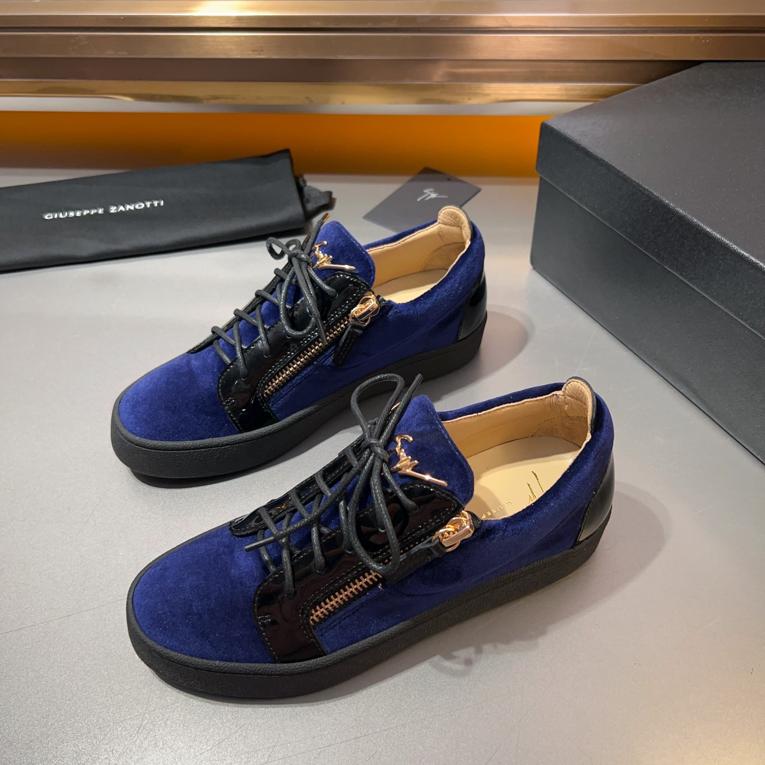 GZ Zapatillas de hombre Talon Print Eagle ClawEl estilo 'Talon' se ha rediseñado con 'Bandana' para 
