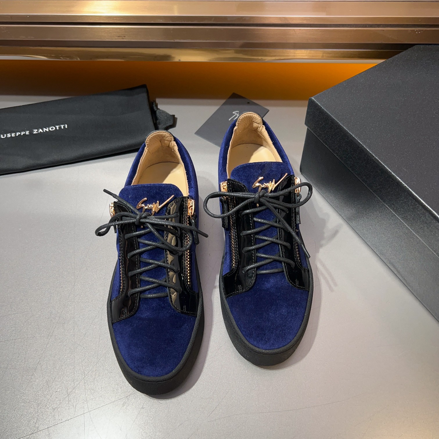 GZ Zapatillas de hombre Talon Print Eagle ClawEl estilo 'Talon' se ha rediseñado con 'Bandana' para 
