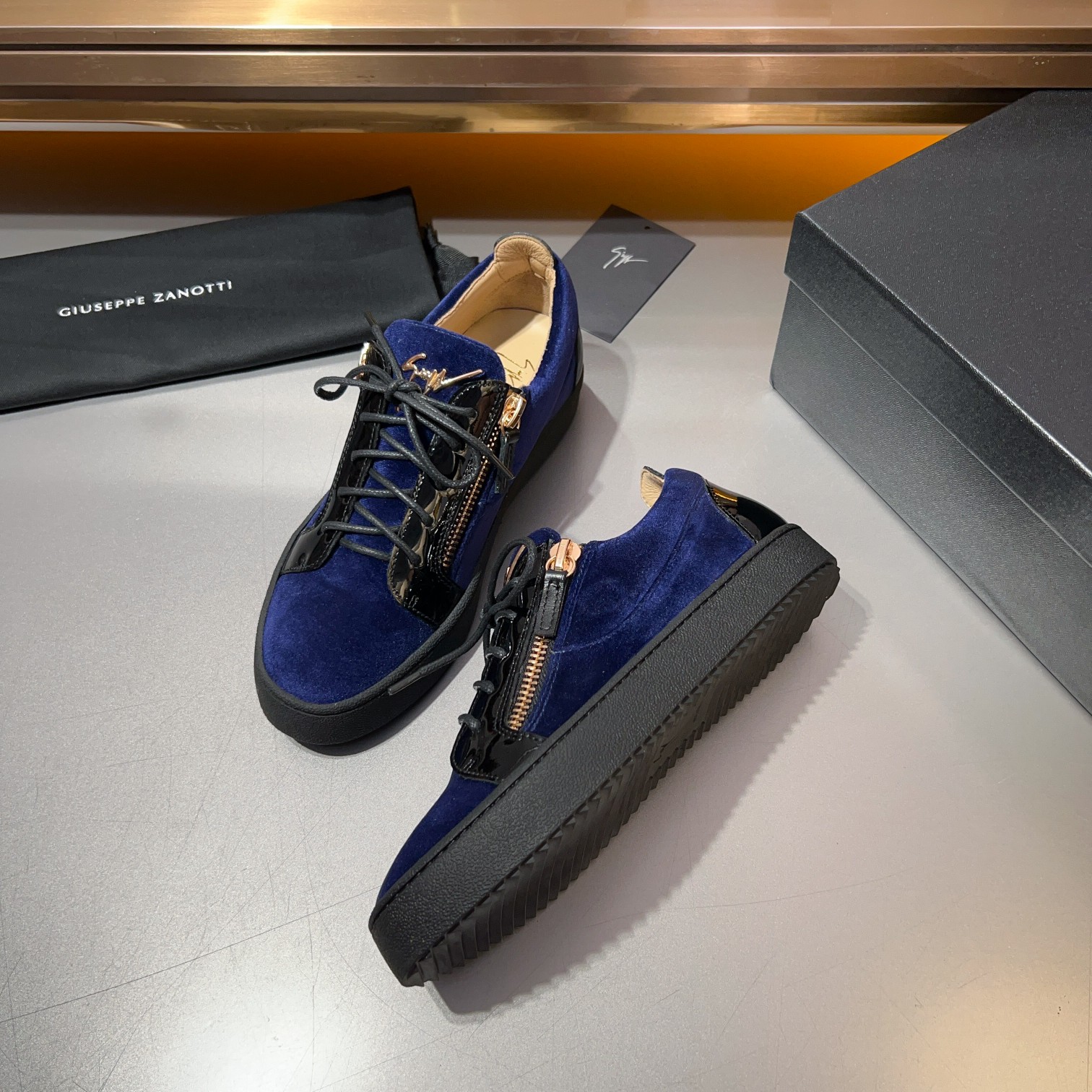 GZ Zapatillas de hombre Talon Print Eagle ClawEl estilo 'Talon' se ha rediseñado con 'Bandana' para 