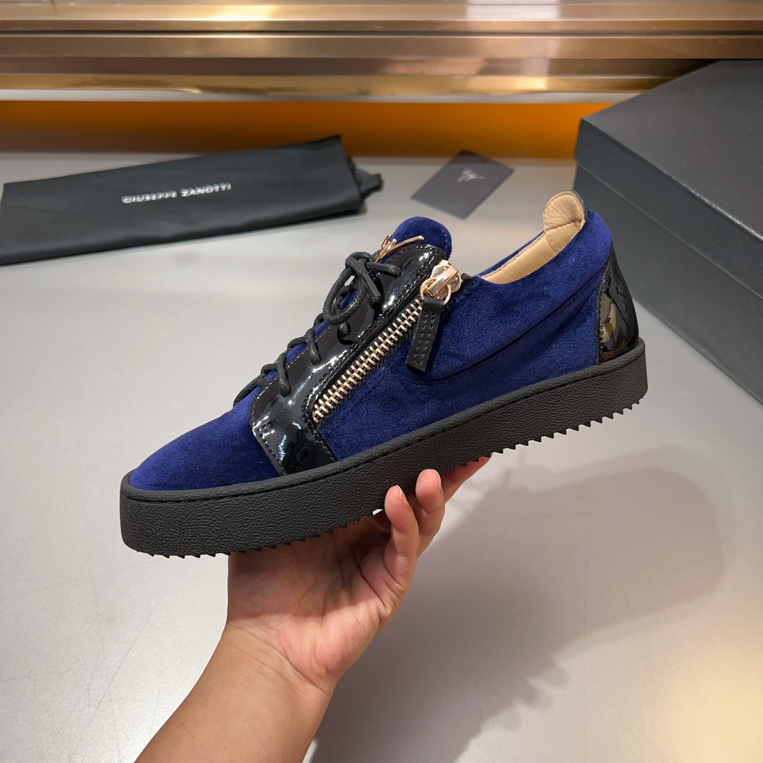 GZ Zapatillas de hombre Talon Print Eagle ClawEl estilo 'Talon' se ha rediseñado con 'Bandana' para 