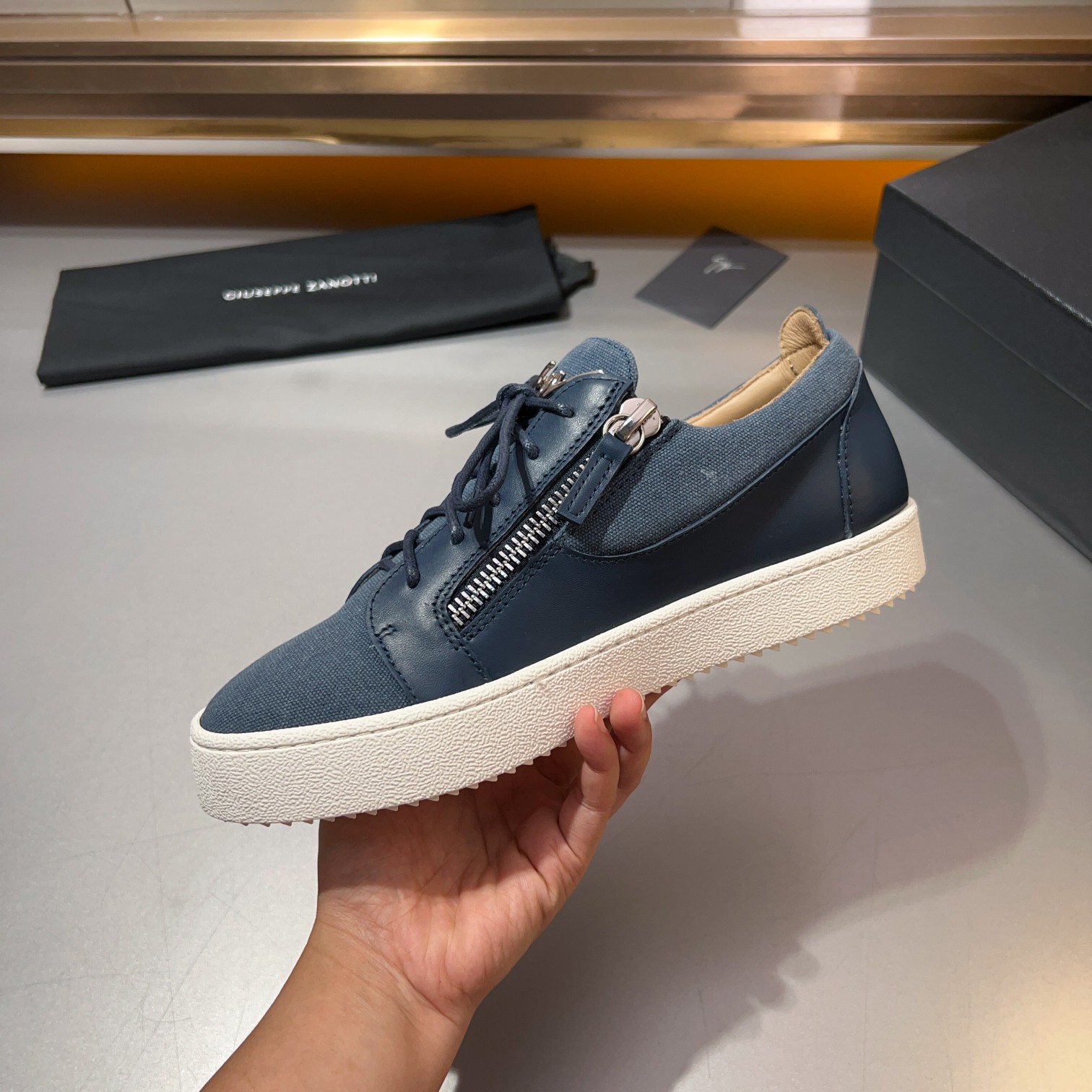 GZ Zapatillas de hombre Talon Print Eagle ClawEl estilo 'Talon' se ha rediseñado con 'Bandana' para 