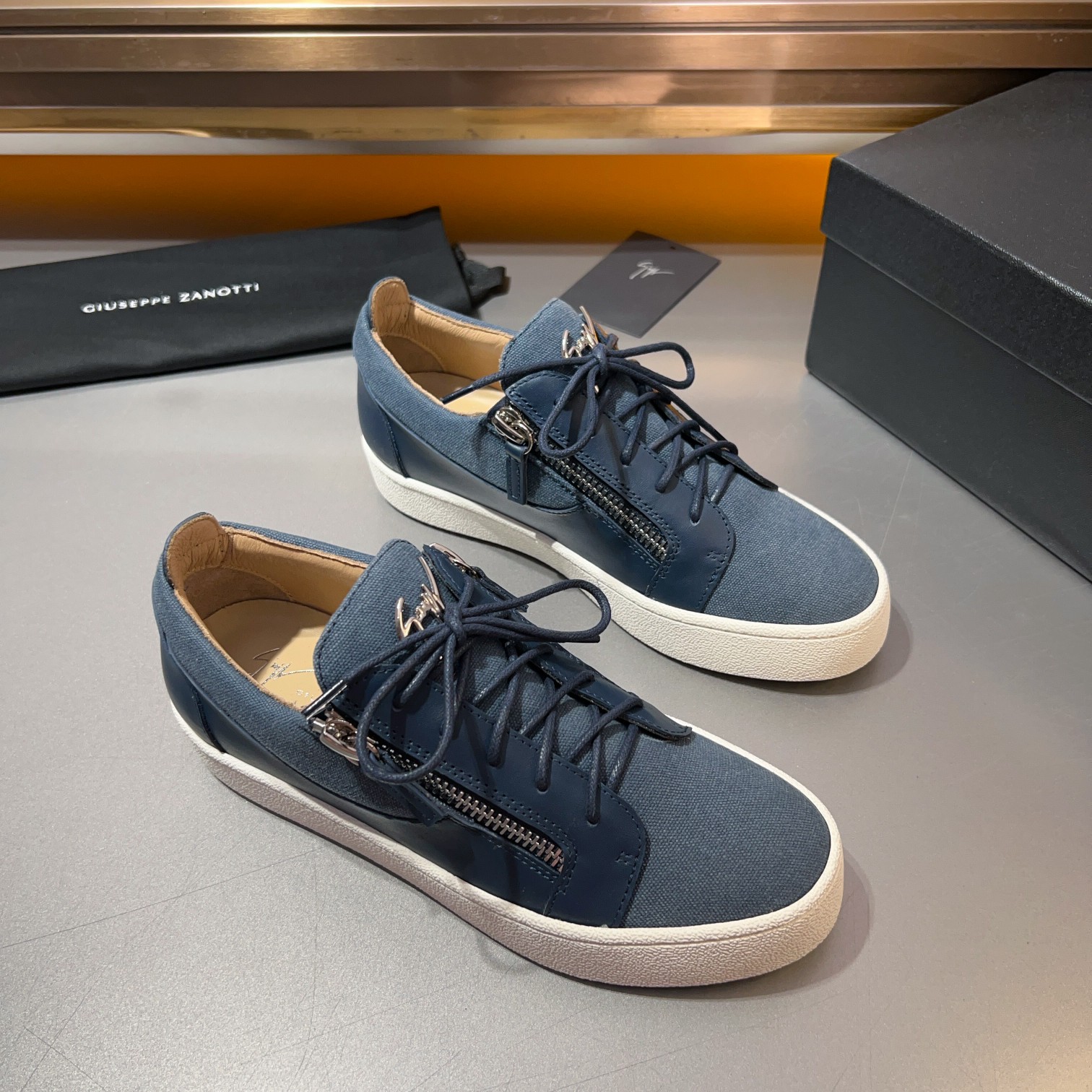 GZ Zapatillas de hombre Talon Print Eagle ClawEl estilo 'Talon' se ha rediseñado con 'Bandana' para 