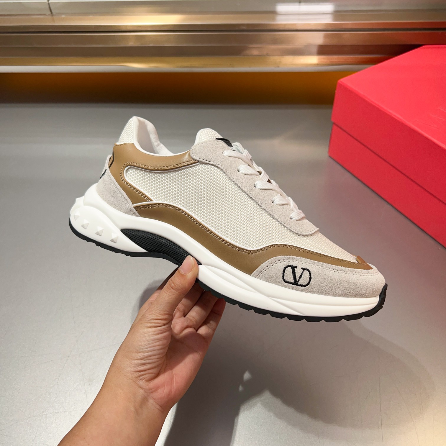 [VALENTINO] Valentino P370-Calidad de gama alta Original único - Parte superior - Nappa piel de bece