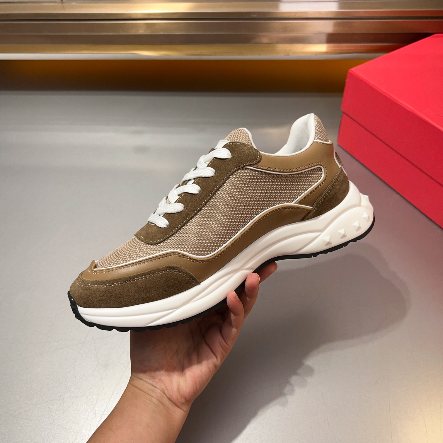 [VALENTINO] Valentino P370-Calidad de gama alta Original único - Parte superior - Nappa piel de bece