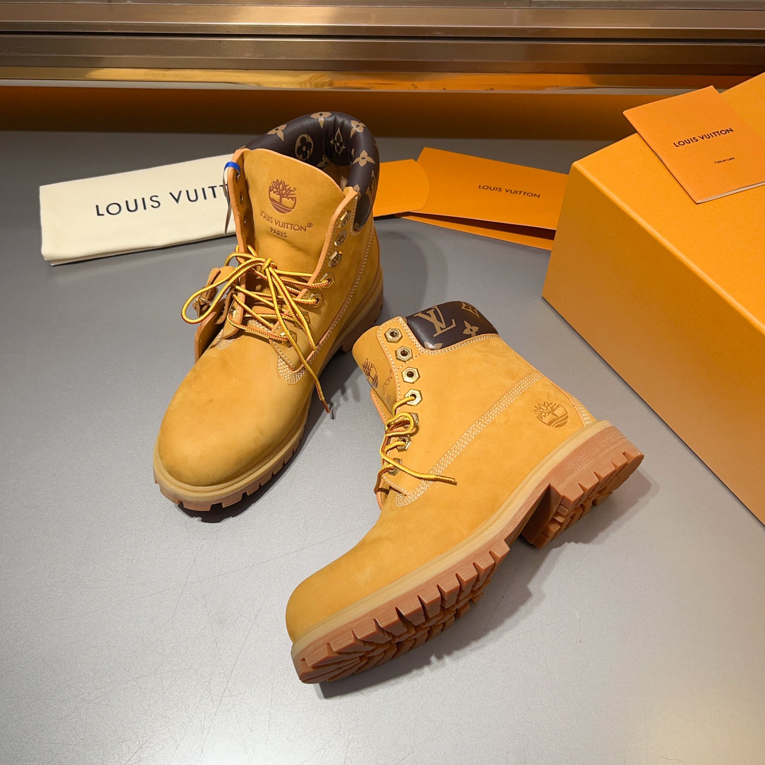 Top LV x Timberland Timberland modelos de marca conjunta botas amarillas pasadas de moda y botas de 