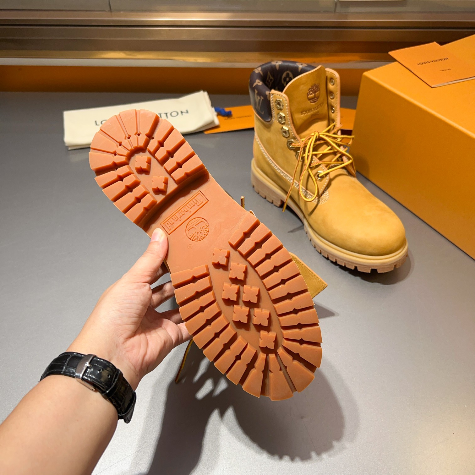 Top LV x Timberland Timberland modelos de marca conjunta botas amarillas pasadas de moda y botas de 