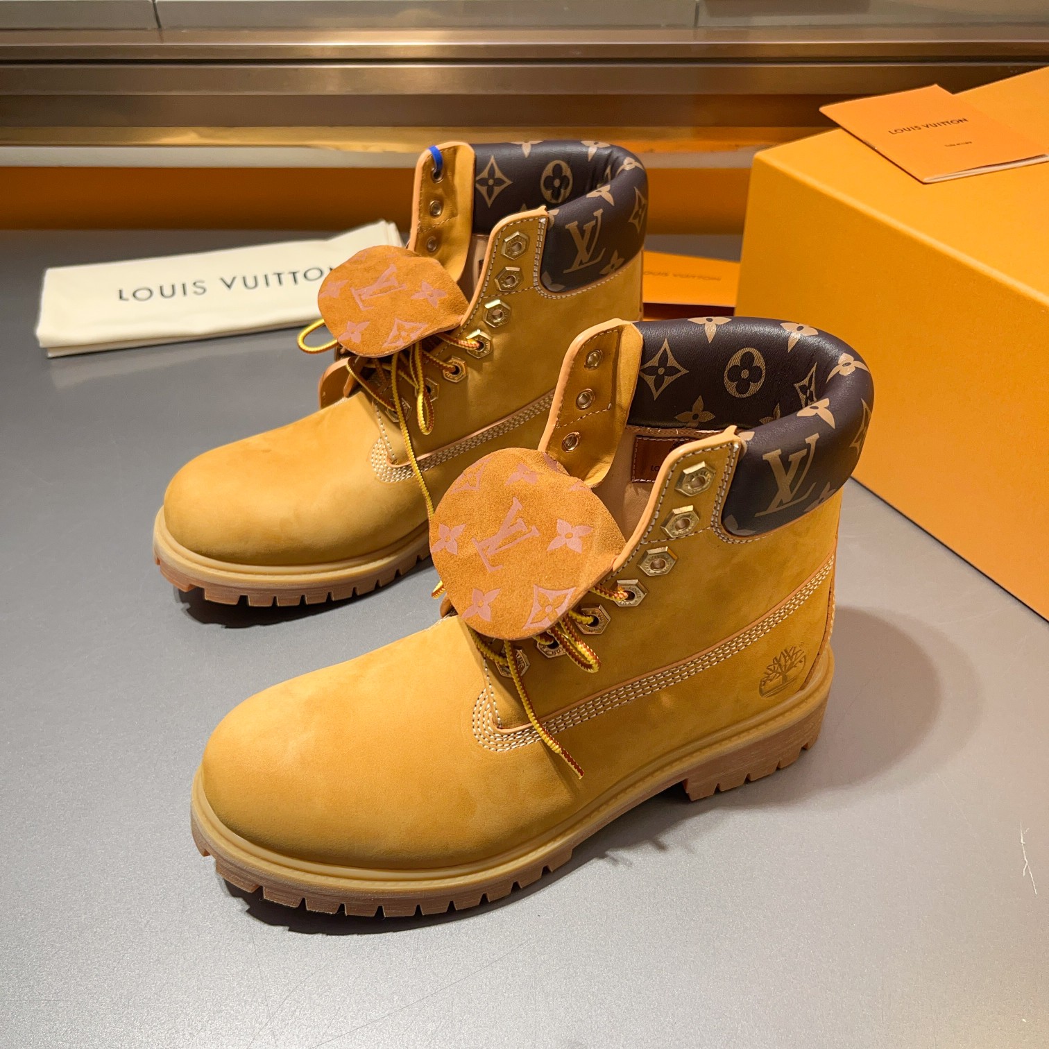 Top LV x Timberland Timberland modelos de marca conjunta botas amarillas pasadas de moda y botas de 