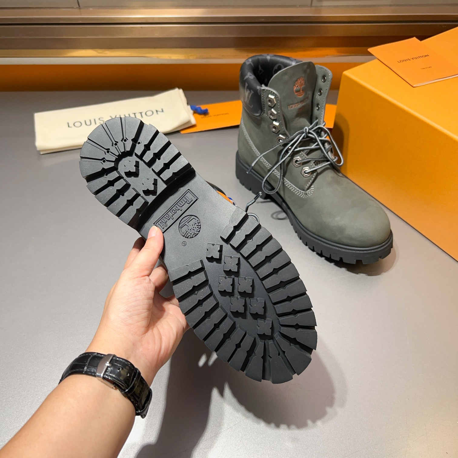 Top LV x Timberland Timberland modelos de marca conjunta botas amarillas pasadas de moda y botas de 