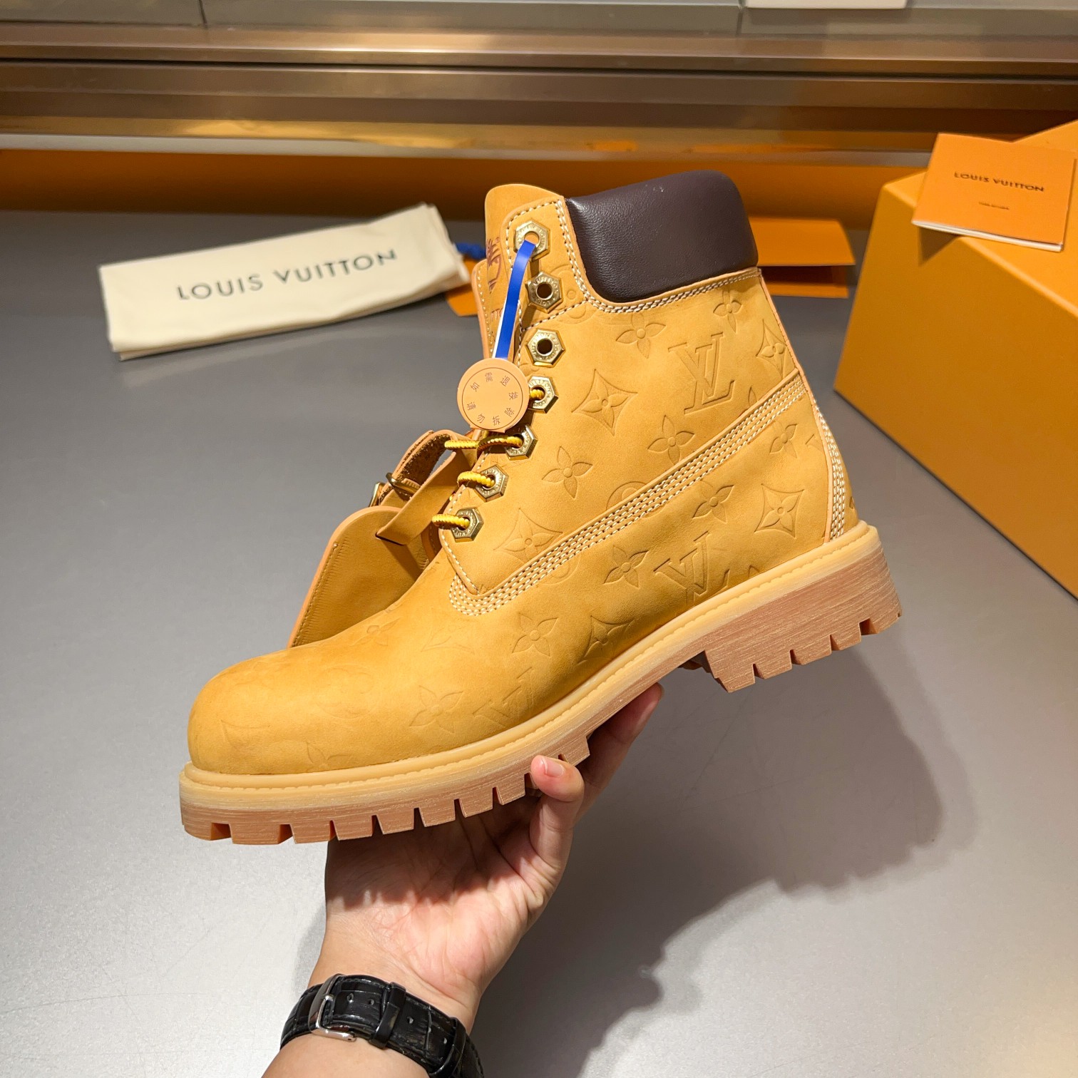 Top LV x Timberland Timberland modelos de marca conjunta botas amarillas pasadas de moda y botas de 