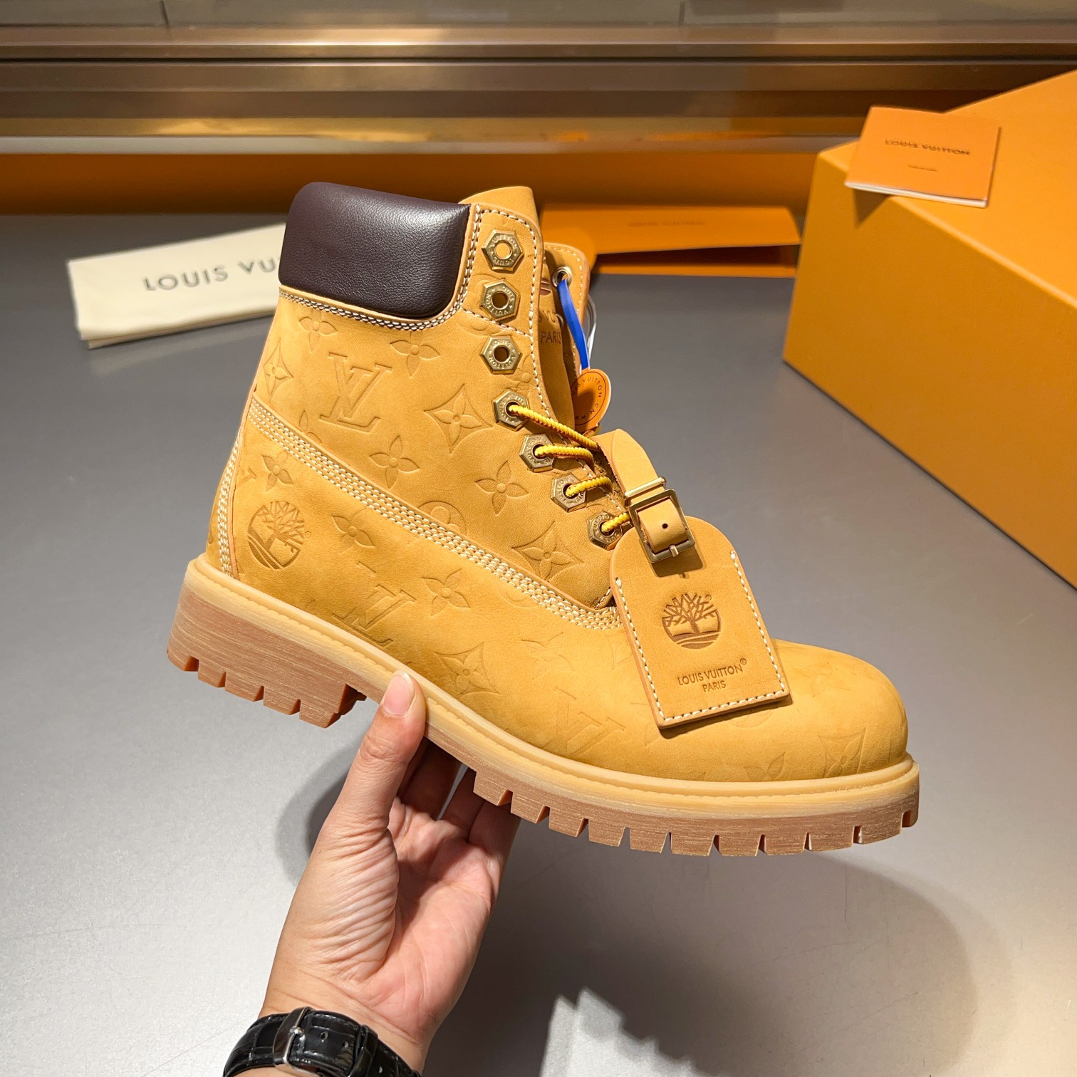 Top LV x Timberland Timberland modelos de marca conjunta botas amarillas pasadas de moda y botas de 