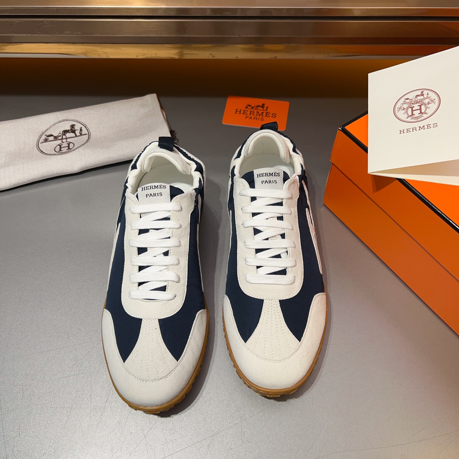 [HERMES] Hermes - Calidad de gama alta Original único - Parte superior: piel de becerro cepillado, p