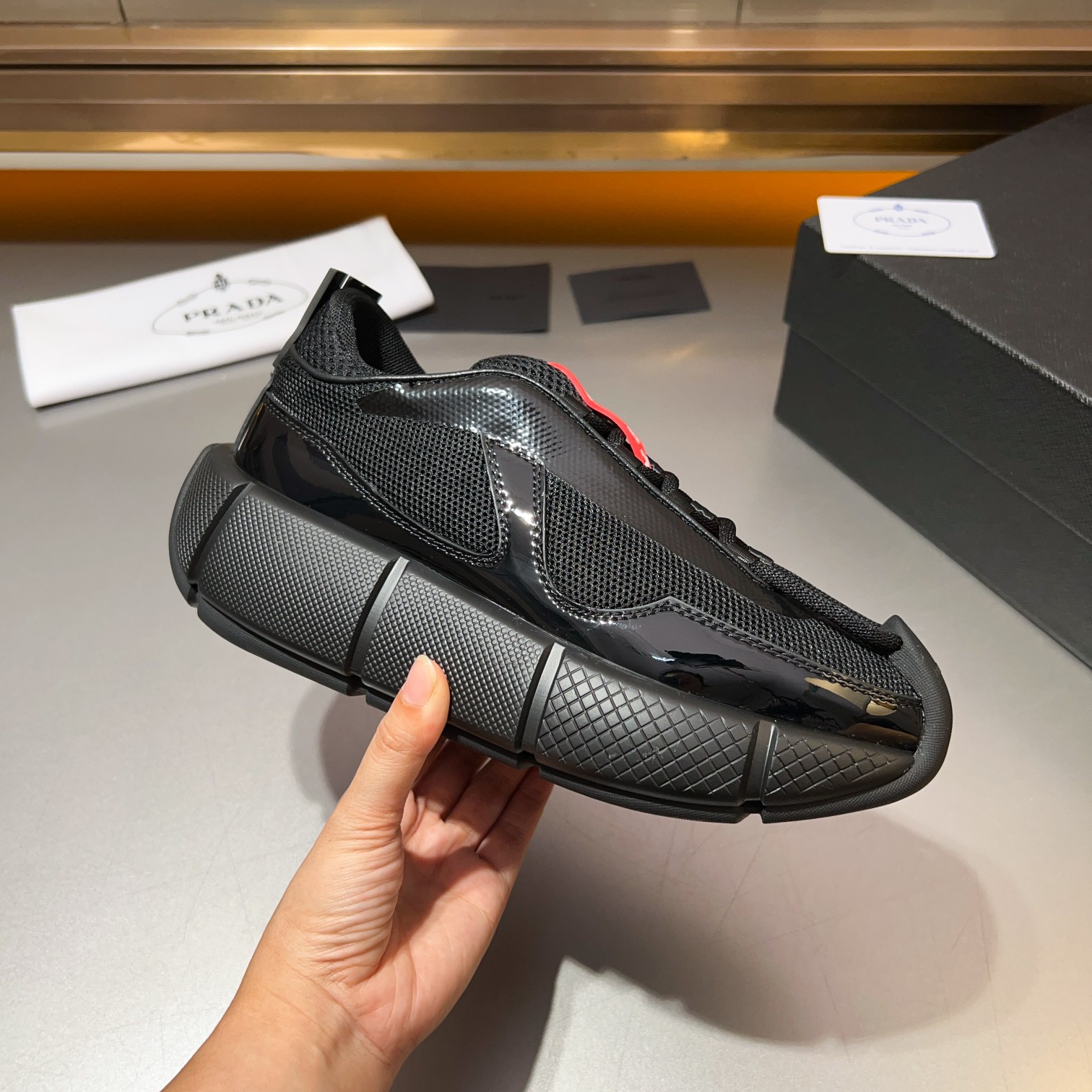 Sitio web oficial 1.1 PRADA/Prada hombres zapatillas de deporte casual de cuero con cordones, cuero 
