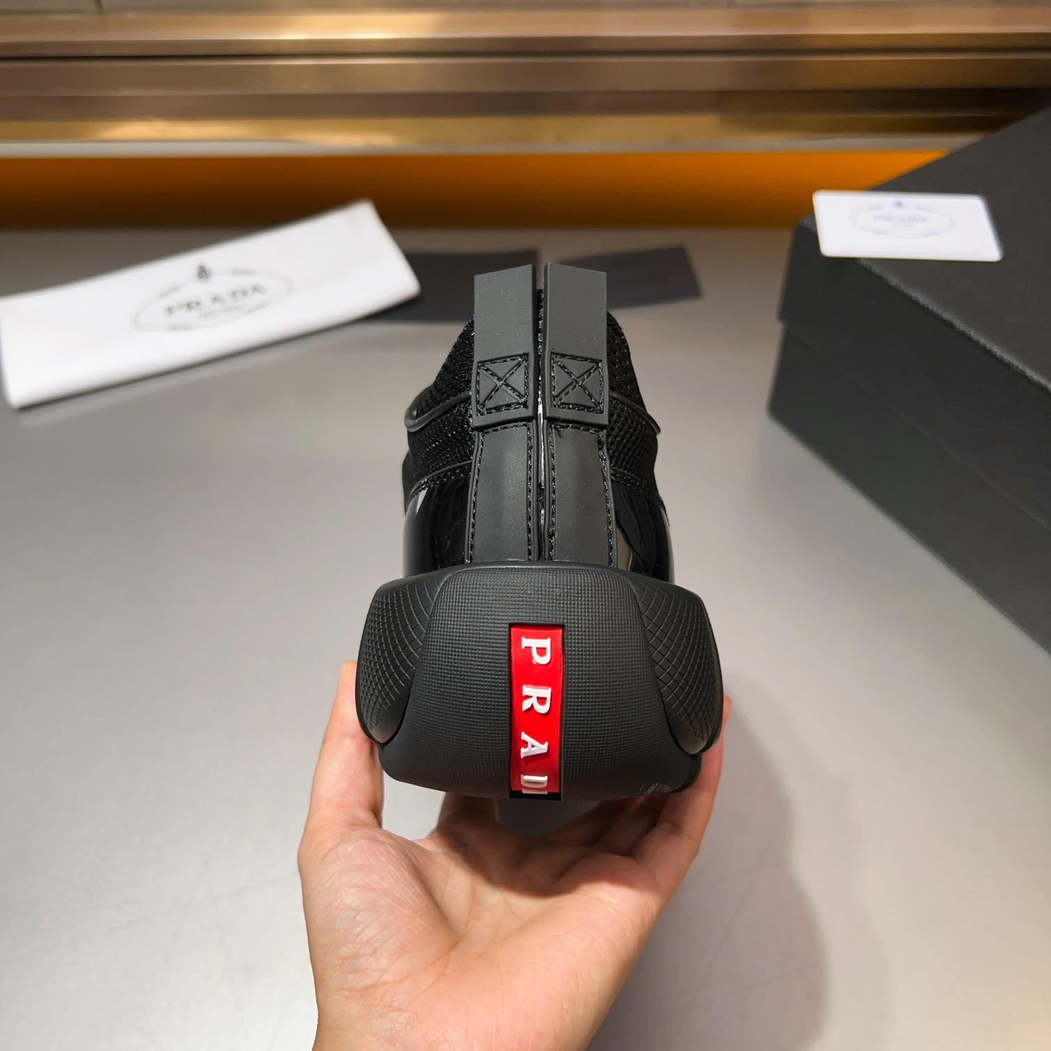 Sitio web oficial 1.1 PRADA/Prada hombres zapatillas de deporte casual de cuero con cordones, cuero 