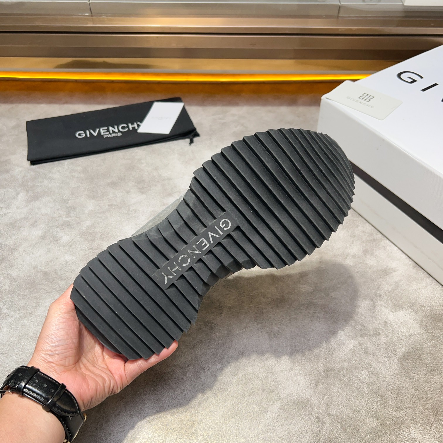 Givenchy Men's GIV 1 Leather & Fabric Sneakers - Elevated Style & Comfort 7 a1733918307412 7832