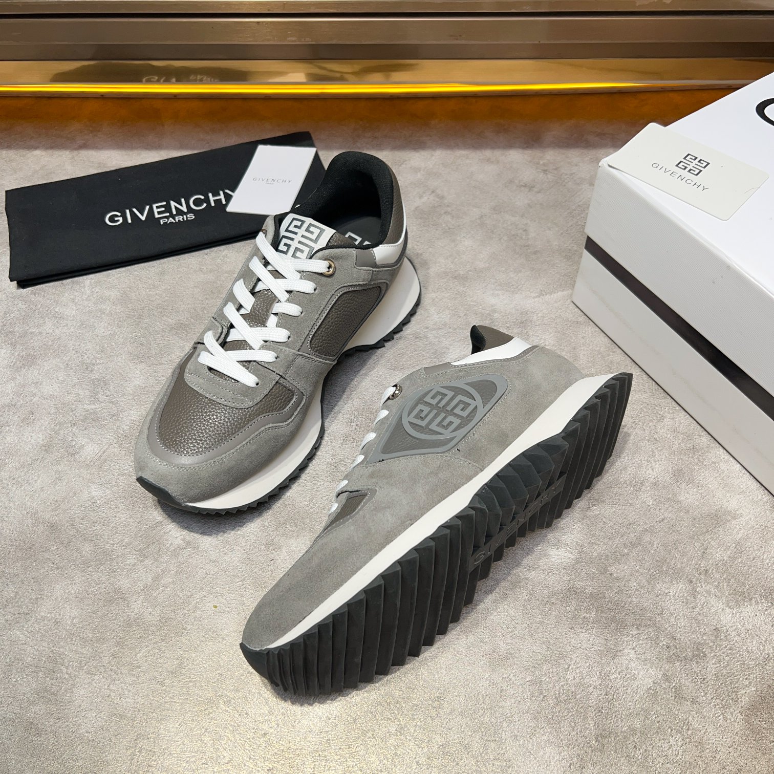 Givenchy Men's GIV 1 Leather & Fabric Sneakers - Elevated Style & Comfort 4 a1733918307537 3277
