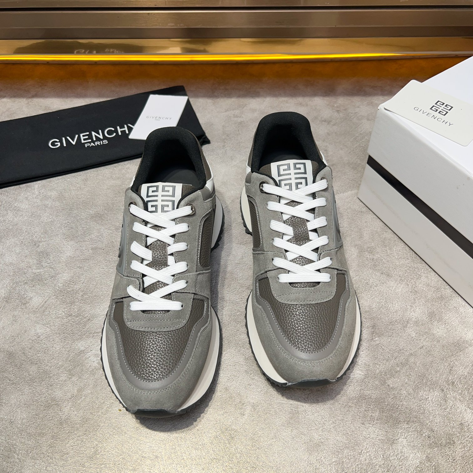 Givenchy Men's GIV 1 Leather & Fabric Sneakers - Elevated Style & Comfort