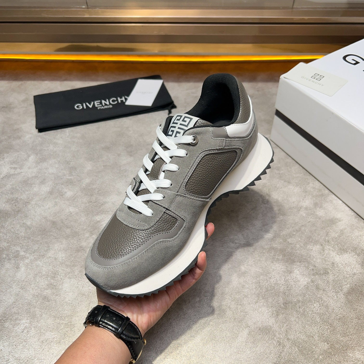 Givenchy Men's GIV 1 Leather & Fabric Sneakers - Elevated Style & Comfort 9 a1733918308453 0645