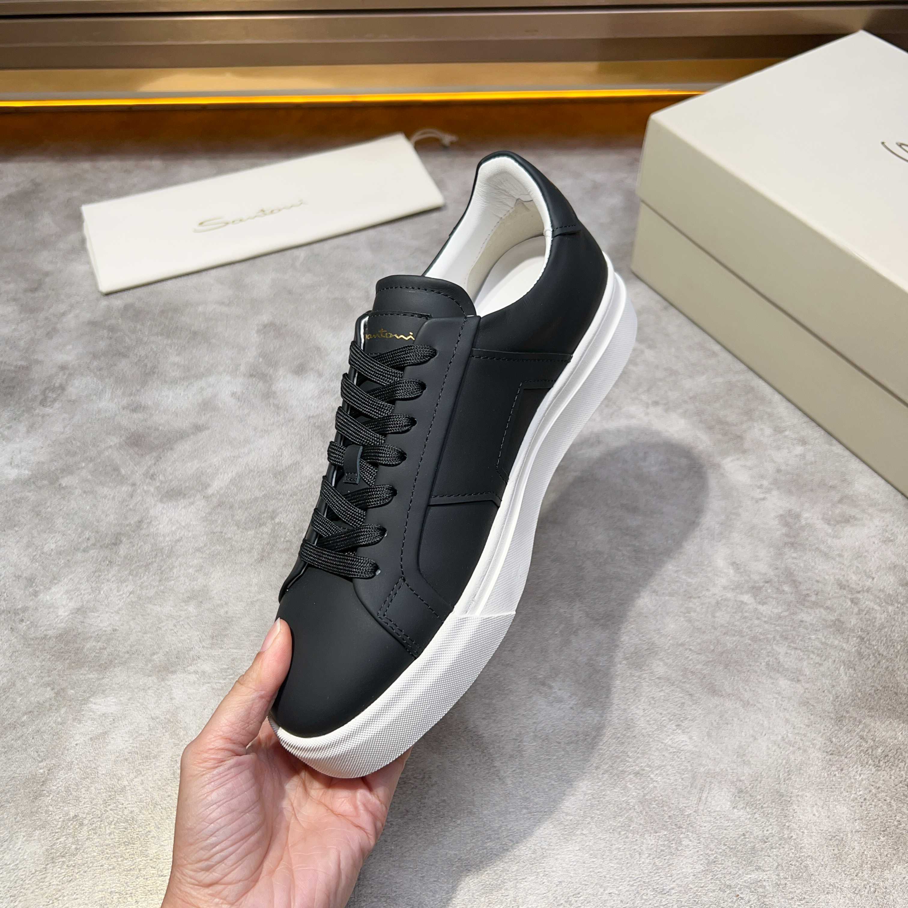 Santoni Men's Black Leather Low-Top Sneakers - Italian Craftsmanship 6 a1741780707898 2316