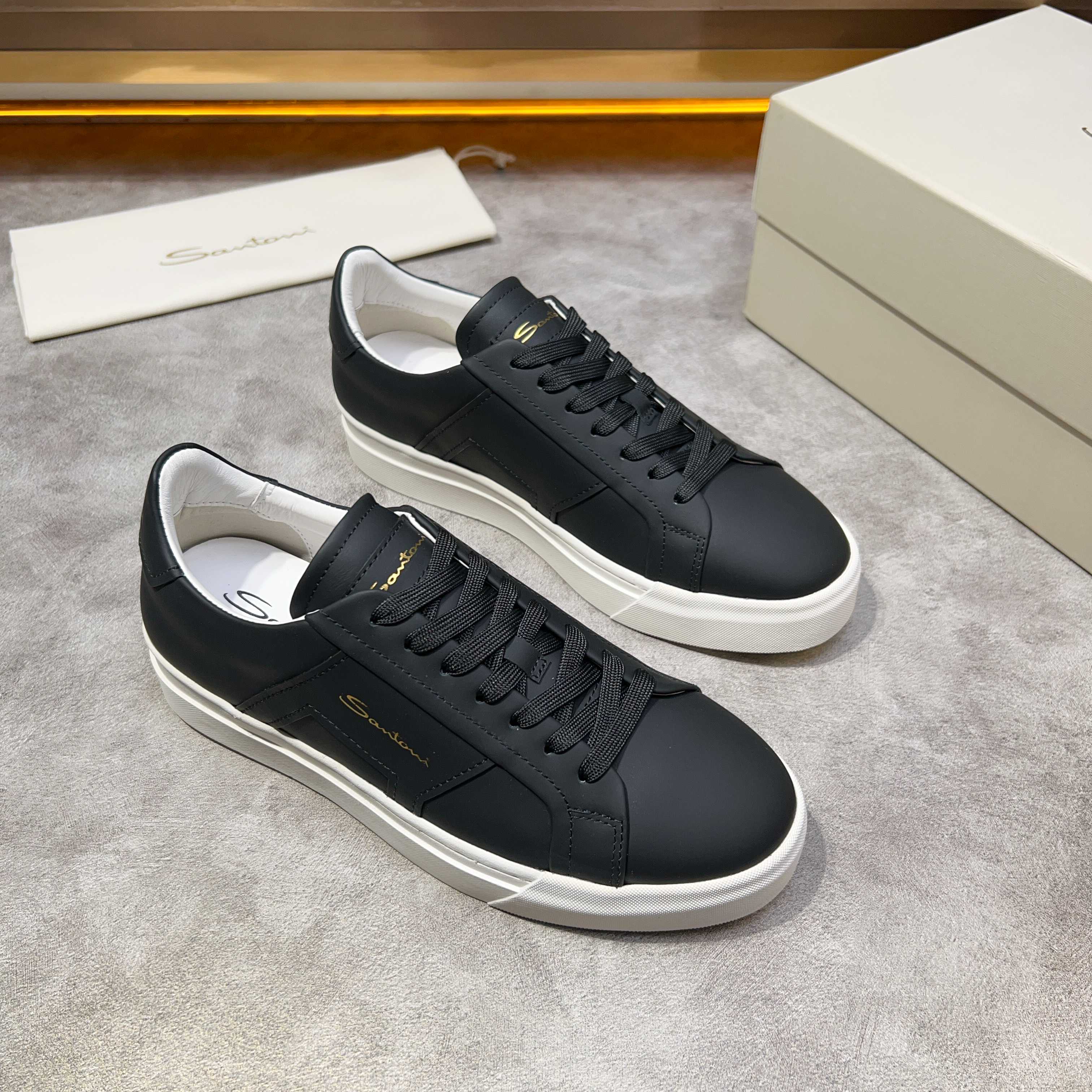 Santoni Men's Black Leather Low-Top Sneakers - Italian Craftsmanship 9 a1741780710161 3615